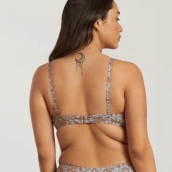 NWT Everlane Swim Nyle Bikini Top Pearl Floral XXS - Picture 3 of 8